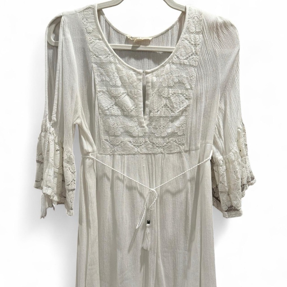 Double Zero Lace Long Sleeve Dress